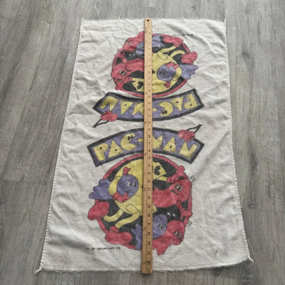 Vintage Pac-Man Beach Towel Midway Mfg Co Retro 80s Arcade Gaming Collectible